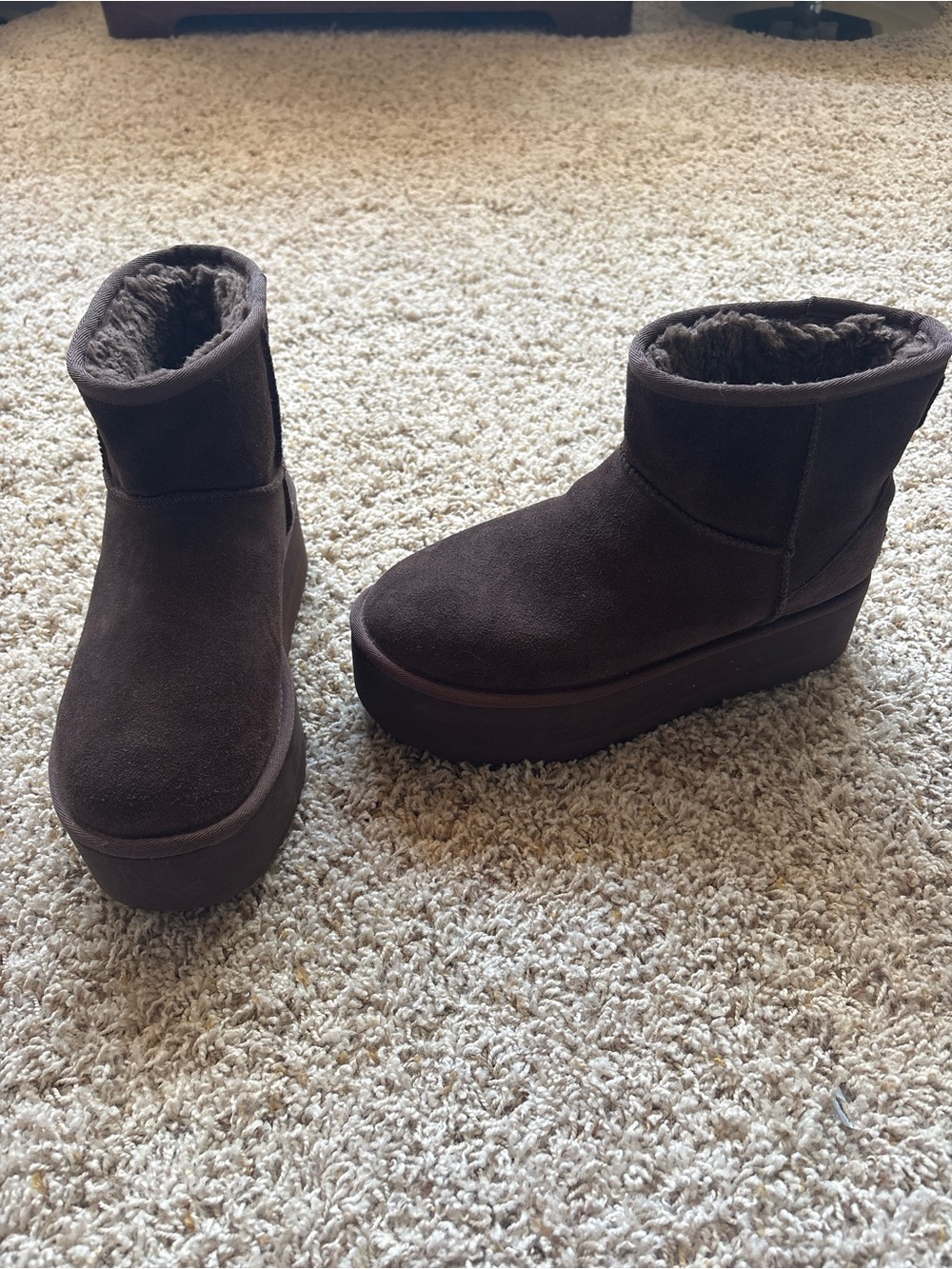 Ugg Chocolate Brown Platform Ultra Mini Sz 9